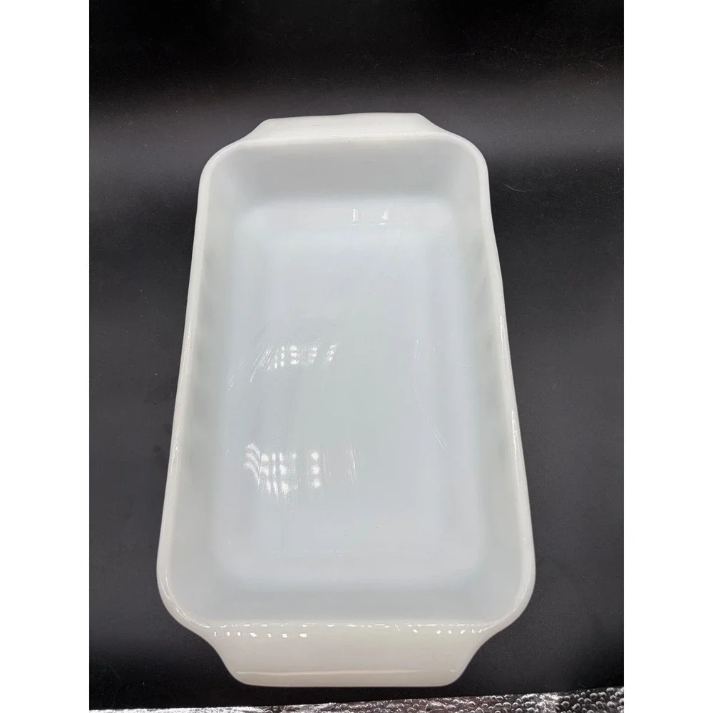 Anchor Hocking‎ Fire-King Meadow Green Milk Glass Baking Dish Rectangular 1.5 Qt